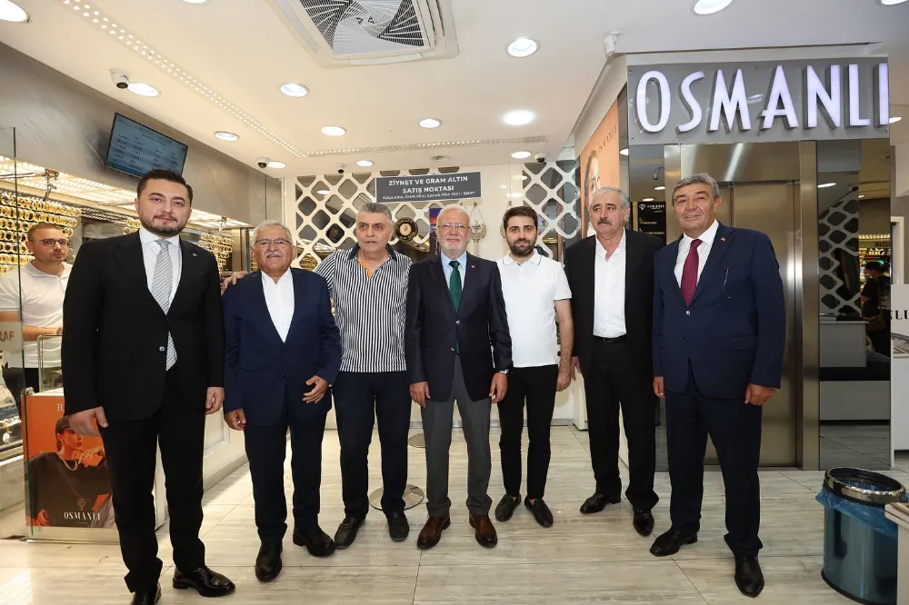 AK Partili Elitaş ve Başkan Büyükkılıç esnafla buluştu