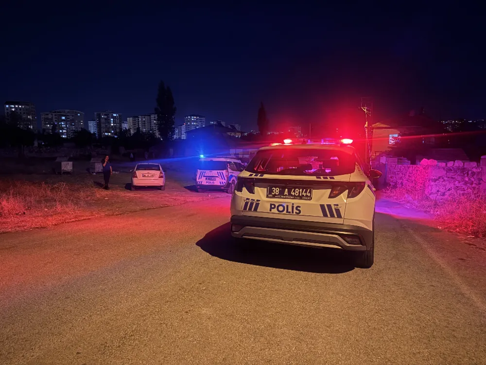 Düğünde çıkan bıçaklı kavgada 3 kişi yaralandı