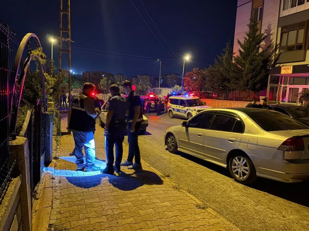 Tartıştıkları kişinin babasını bıçakladılar: 1’i ağır 2 yaralı