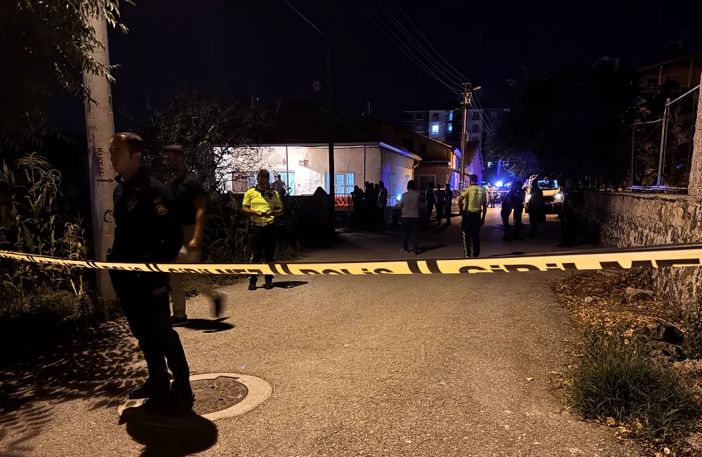 Tartıştığı komşusunu, kendi annesini ve kardeşini silahla vurdu!