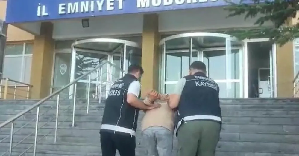 Aranan uyuşturucu taciri yakalandı!