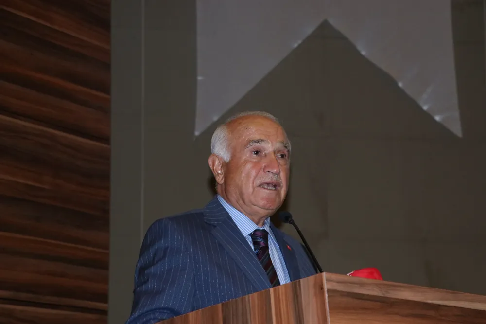 Eski TBMM Başkanı Çiçek, Kayseri’de üniversite açılış dersinde konuştu