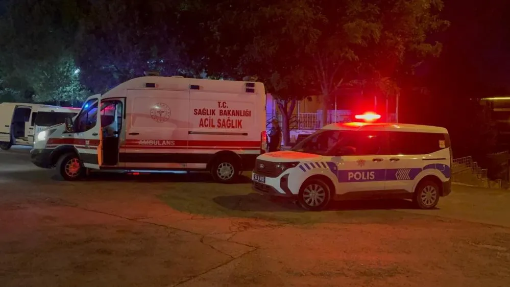 Tartıştığı kişiyi caminin bahçesinde bıçakladı: 1 yaralı