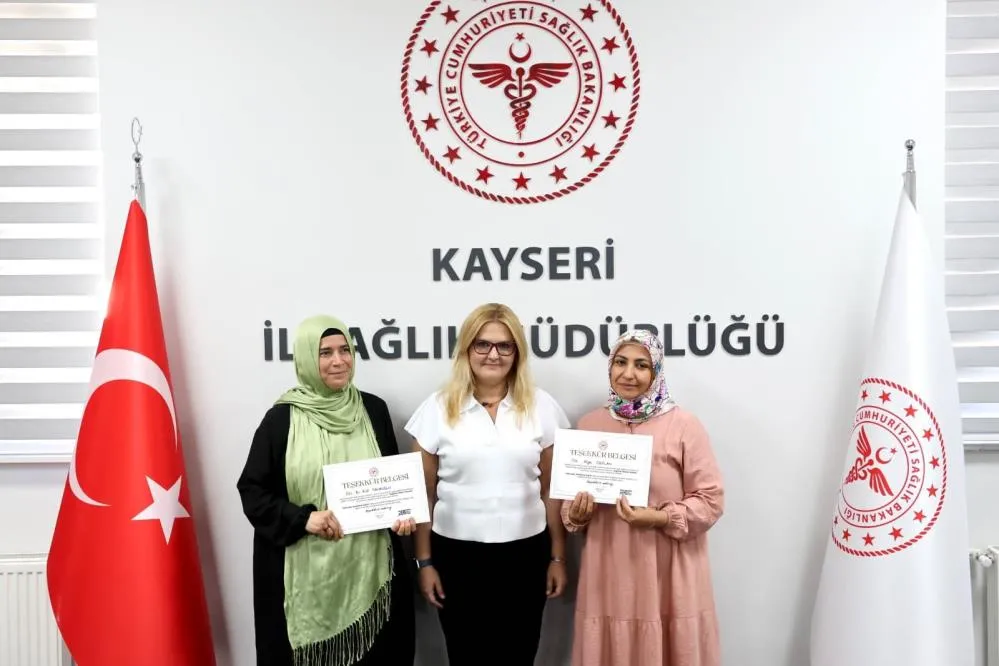 Obeziteyle mücadelede başarılı aile hekimlerine teşekkür belgesi