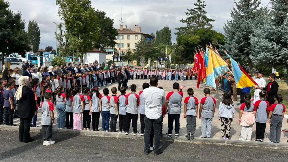 Tomarza da İlköğretim Haftası heyecanı