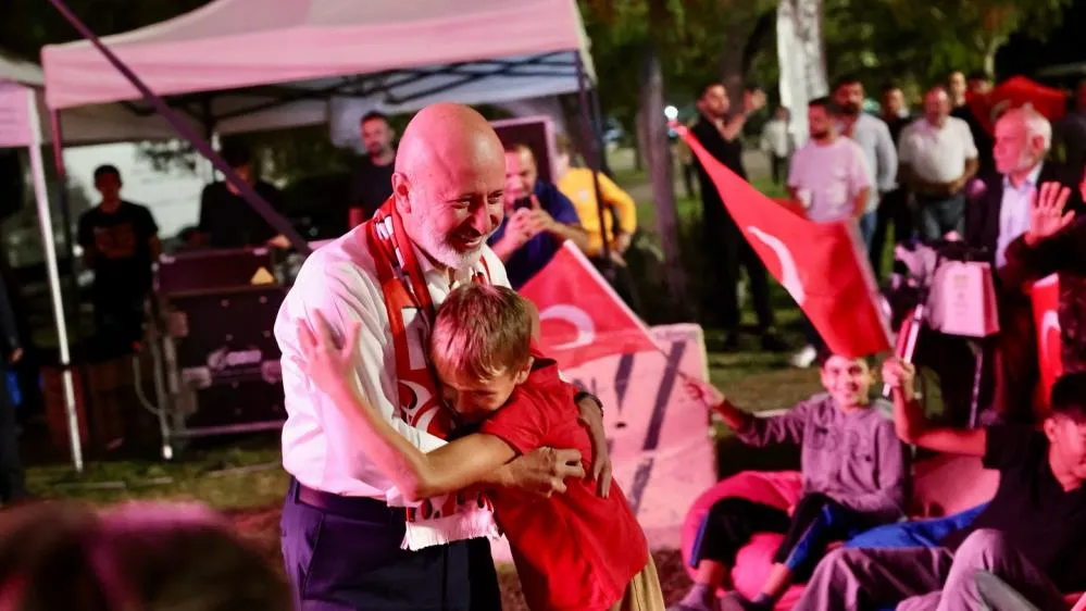 Dev ekranda milli maç heyecanı!