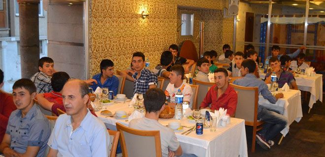 KESOB ÇIRAKLIK EĞİTİM ÖĞRENCİLERİNE İFTAR YEMEĞİ 