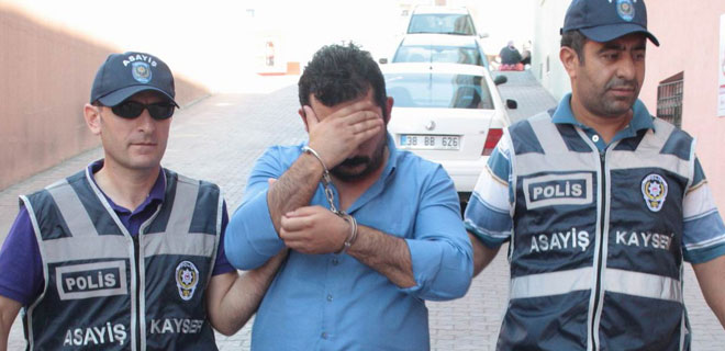 REKTÖRÜN HESABINDAN 1 MİLYON TL ÇEKMEK İSTERKEN YAKALANDI