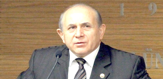 BAŞKANLIK SİSTEMİNE GEÇMEYEN TÜRKİYE  SÜRÜNÜR