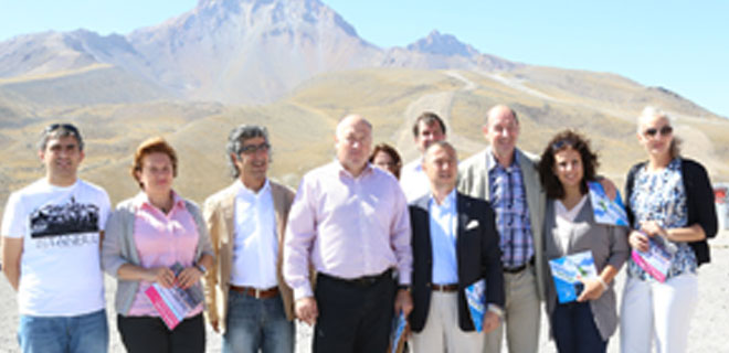 MACAR HEYET GEZİYE NOKTAYI ZİRVEDE KOYDU