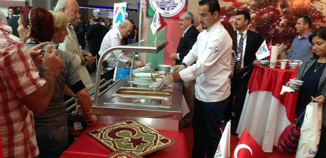 BAŞKENTLİLER  MANTIYI  SEVDİ