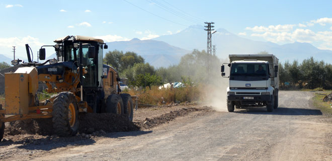 KURBAN SATIŞ YERLERİNİ HAZIRLIYOR