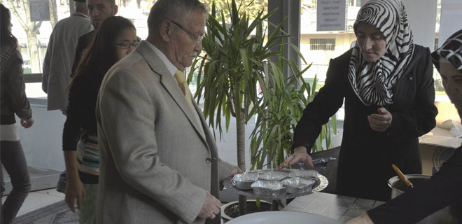 BEDENSEL ENGELLİLER DERNEĞİ AŞURE GÜNÜNDE BULUŞTU