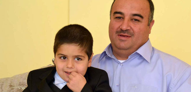 ÇOCUKLARI ELİNDEN ALINMAK İSTENEN BABA TÜRKİYE`DE