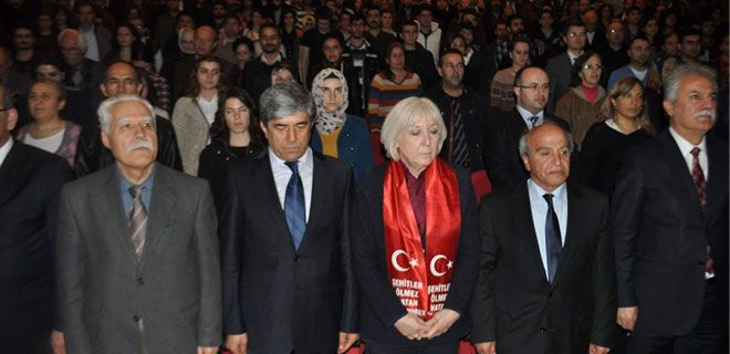 BANU AVAR KAYSERİ`DE `MİLLİ İRADE` KONFERANSI VERDİ