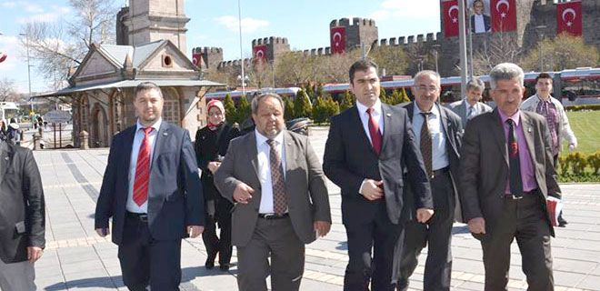 ÇARŞI PAZAR GEZEREK OY İSTEDİ