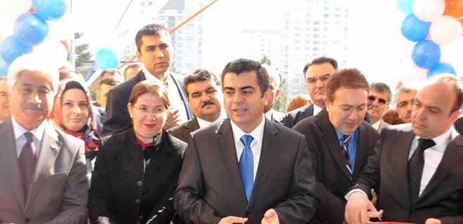 İL HALK KÜTÜPHANESİ AÇILDI 