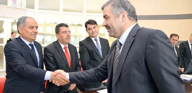 BELEDİYE YÖNETİCİLERİ İLE TANIŞTI