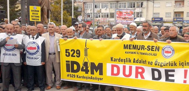 MISIR`DAKİ İDAM KARARI DEVELİ`DE PROTESTO EDİLDİ