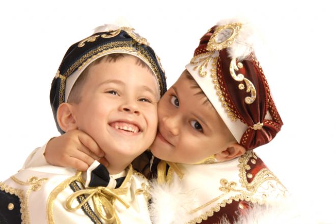 02-07 YAŞ ARASI SÜNNET  YAPILMASI UYGUN DEĞİL