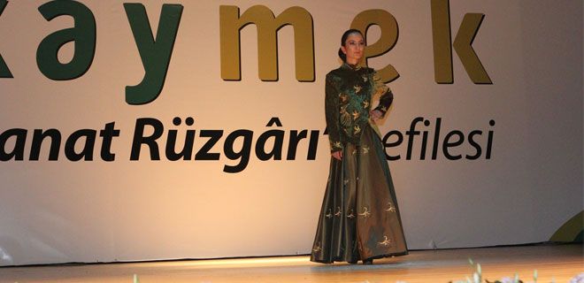 GÖZ  DOLDURAN   DEFİLE  