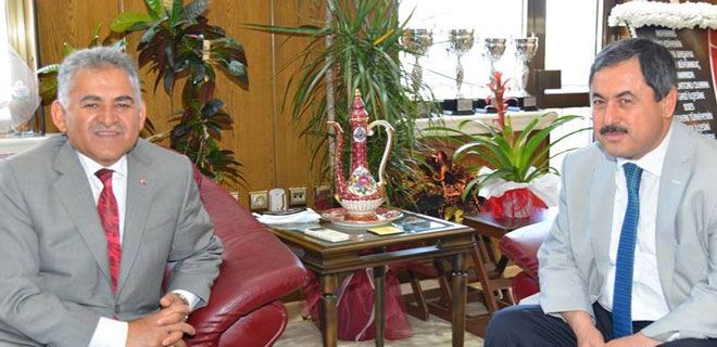 DARENDE BELEDİYE BAŞKANI SÜLEYMAN ESER