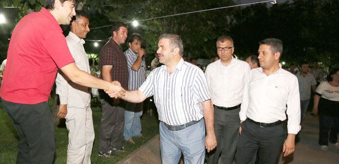 TEMİZLİK İŞÇİLERİ İLE İFTAR AÇTI