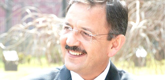 BAŞKAN ÖZHASEKİ DAVUTOĞLU TEBRİK MESAJI