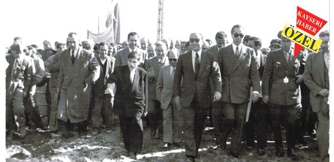 DEMOKRASİNİN İDAMI