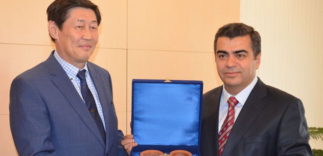 TİCARİ BAŞARININ  SIRLARINI SORDULAR 