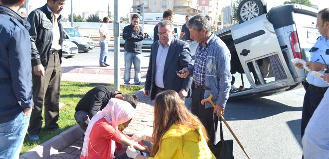 TRAFİK KAZASI: 6 YARALI