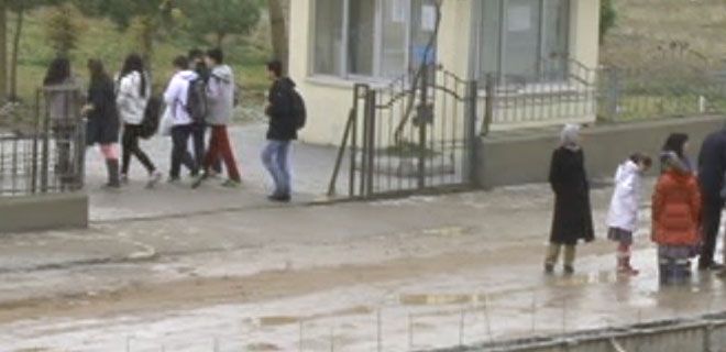 İLDEM İMKB İLK OKULU VELİLERİ İSYANDA