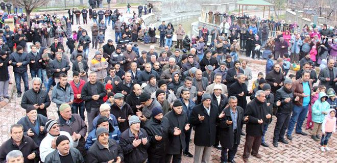 KURUYAN GÜRPINAR SUYU İÇİN DUA