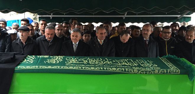 KURŞUNLANAN  MEMUR TOPRAĞA VERİLDİ