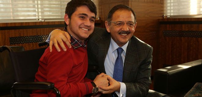 BAŞKAN ÖZHASEKİ, HÜSEYİN`E SAHİP ÇIKTI