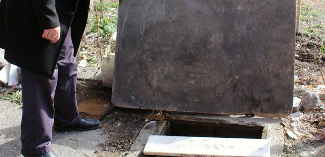 OYUN OYNARKEN FOSEPTİK ÇUKURUNA DÜŞTÜ