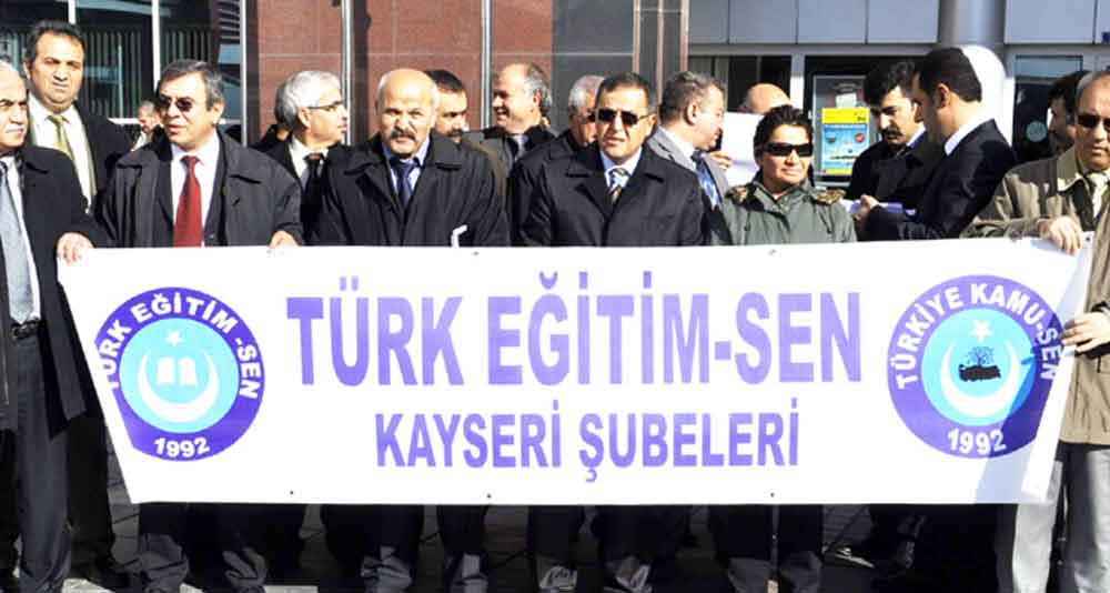 ÖĞRETMENLERDEN BAŞBAKANLIĞA 5 BİN DİLEKÇE