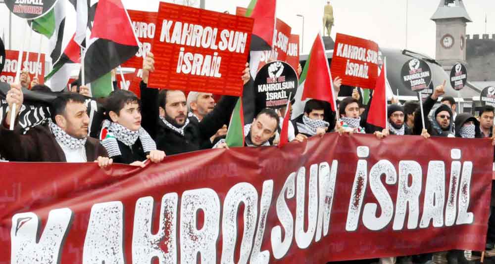 30 GENÇ BERAAT ETTİ 