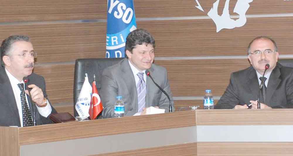  PROJELERİNİ SANAYİCİLERLE PAYLAŞTI 