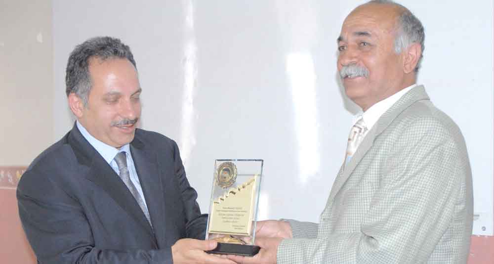 YALÇIN ÖĞRENCİLERLE BULUŞTU