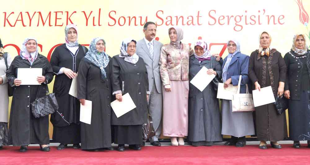 KAYMEK  YIL SONU SERGİLERİNİ  AÇTI