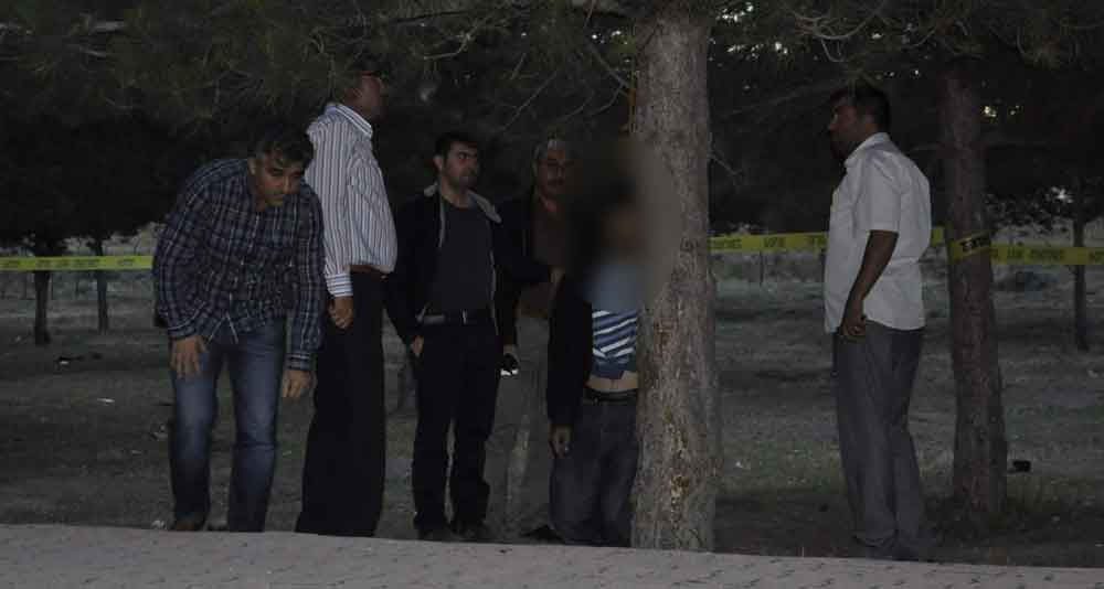 ÇAM AĞACINA KENDİNİ ASARAK İNTİHAR ETTİ 