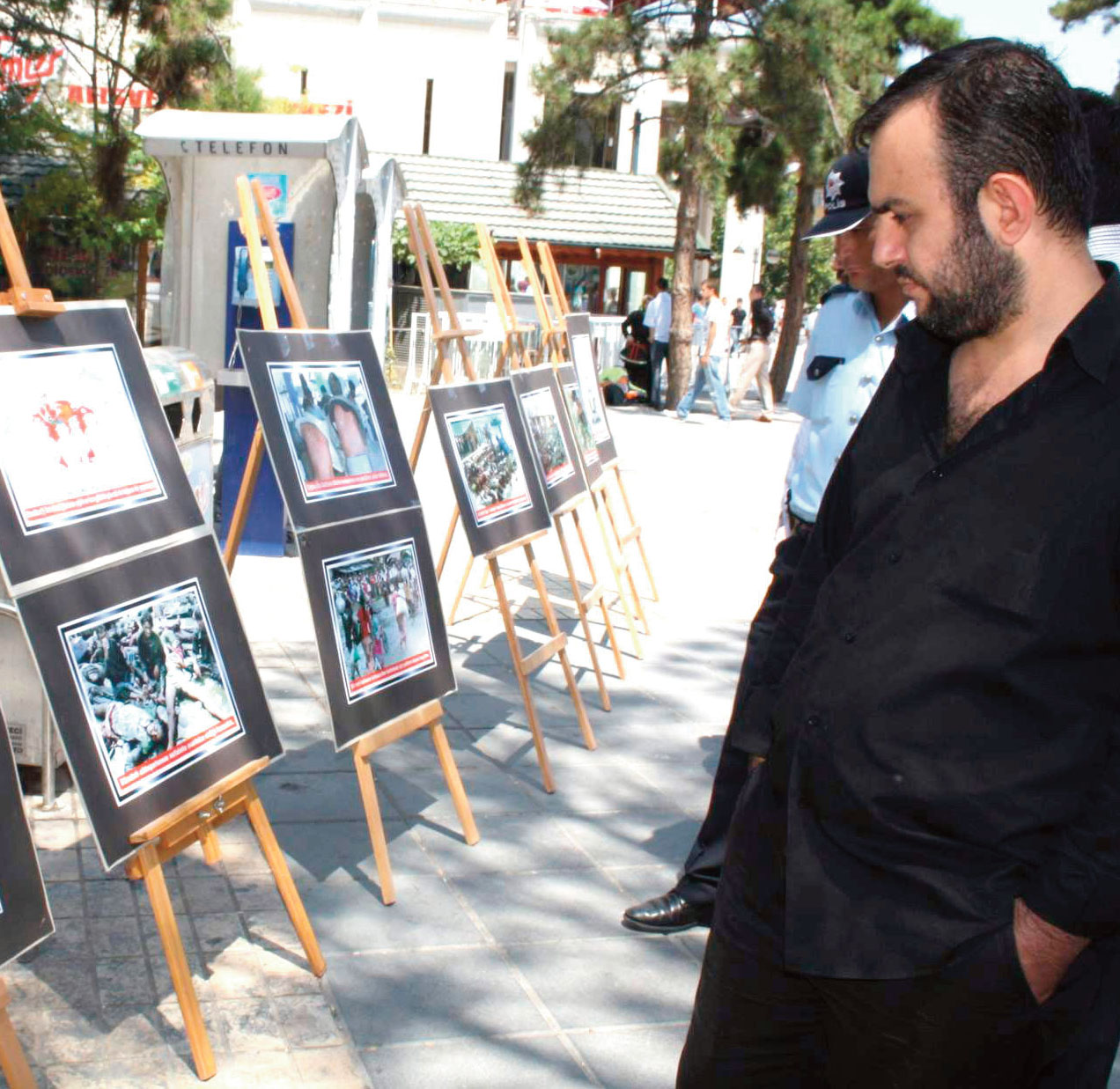 MAZLUM-DER SURİYE VE ARAKAN OLAYLARINA YÖNELİK FOTOĞRAF SERGİSİ AÇTI