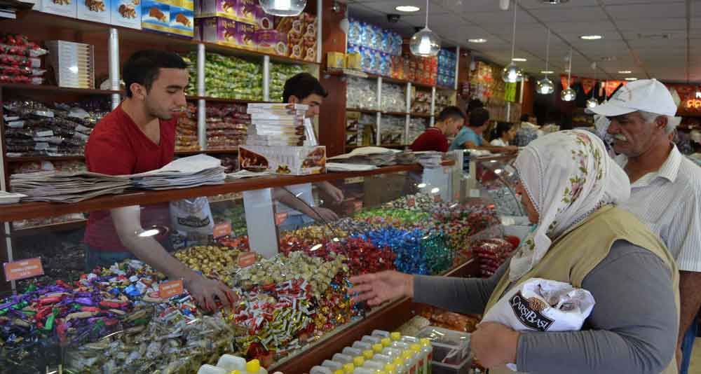 VATANDAŞLARI ŞEKER TELAŞI SARDI