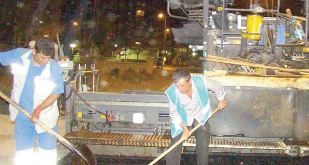 MİLLİ EGEMENLİK CADDESİ MASTİKLENDİ