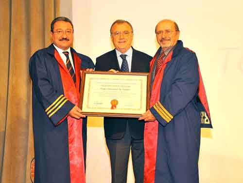 ERCİYES ÜNİVERSİTESİ TIP FAKÜLTESİ’NE AKREDİTASYON BELGESİ VERİLDİ