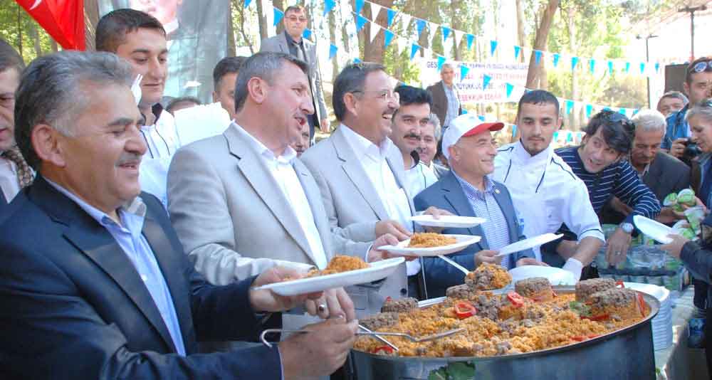 3. GİLABORU VE CEVİZ FESTİVALİ YAPILDI