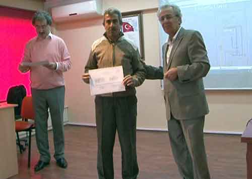 MELİKGAZİ HALK EĞİTİM MERKEZİ KURSİYERLER SERTİFİKALARIN ALDI