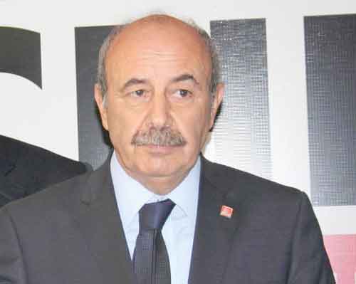 CHP İL BAŞKANI PARTİLİLERLE BAYRAMLAŞTI