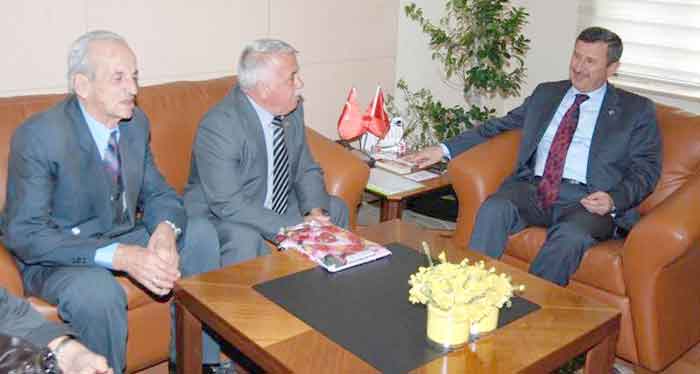 BOSNA TÜRKLERİNDEN VALİ YILMAZ’A ZİYARET